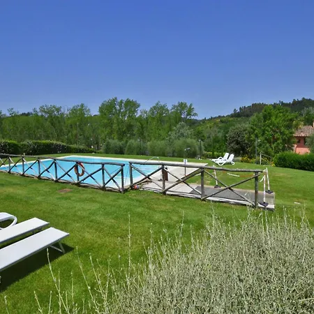 Francigena 아파트